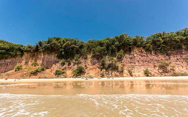 praia-do-curral-em-pipa-brasil-640